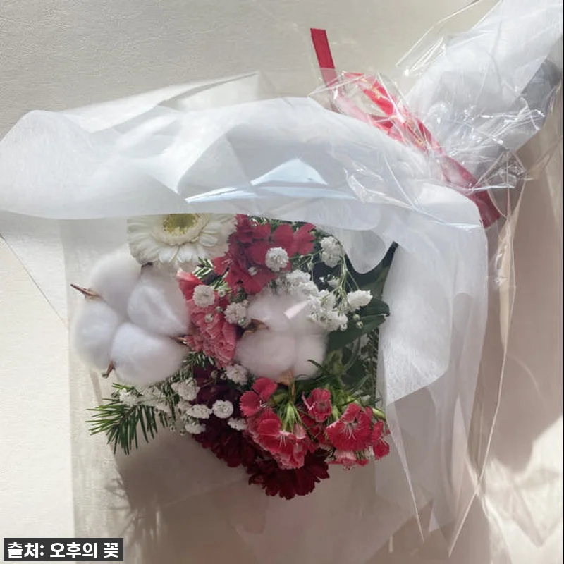 🚨품절임박🚨 크리스마스 졸업 겨울 꽃 관련 이미지 4