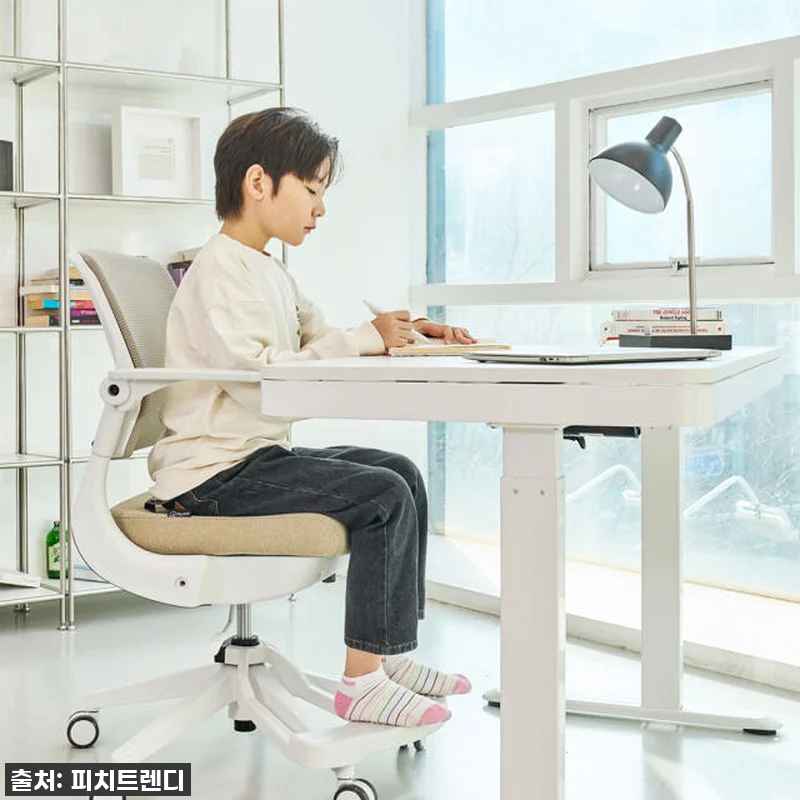 🚨품절임박🚨 피치트렌디 헤이체어 어린 관련 이미지 1