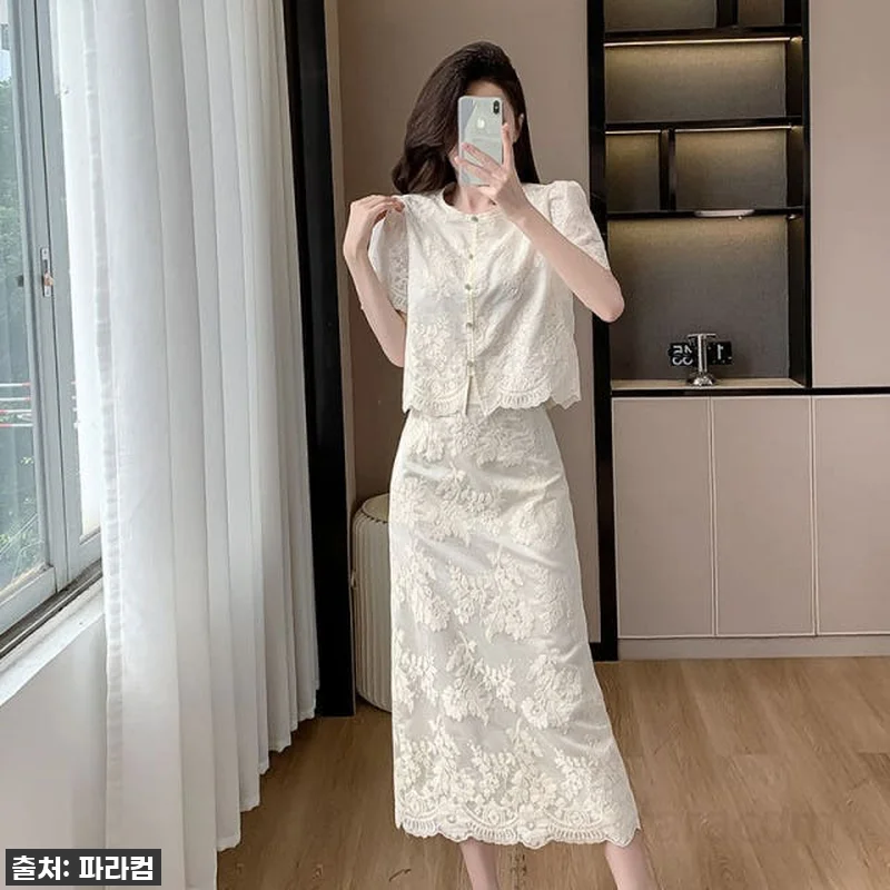 올여름 인생샷 건진 '여성 자수 롱 관련 이미지 1