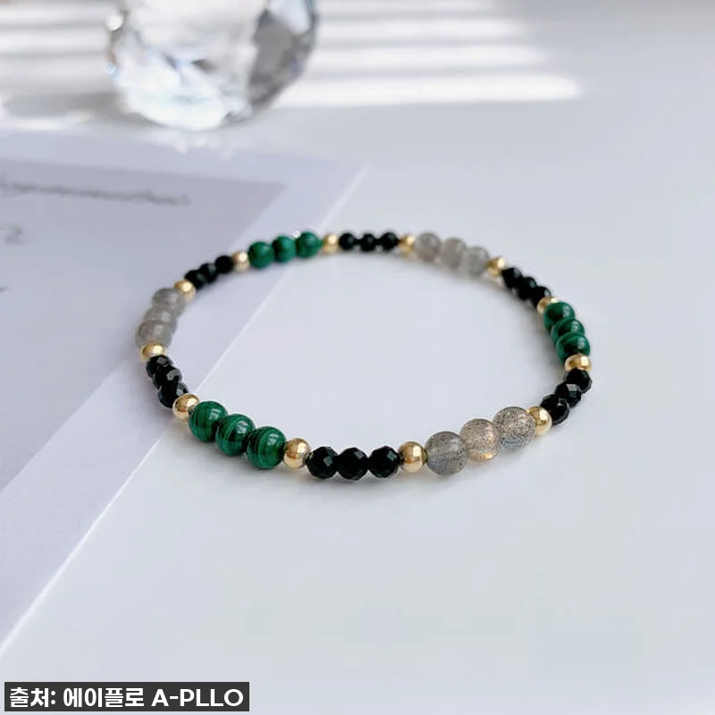 이건 정말 찐이야! 에이플로 공작석 & 래브라도라이트 팔찌, 착용하자마자 느껴지는 특별함 ✨ 8 이건 정말 찐이야! 에이플로 공작석 관련 이미지 2