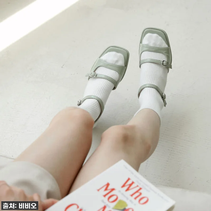 ✨ 품절임박! 올여름 인생 샌들 발견 관련 이미지 2