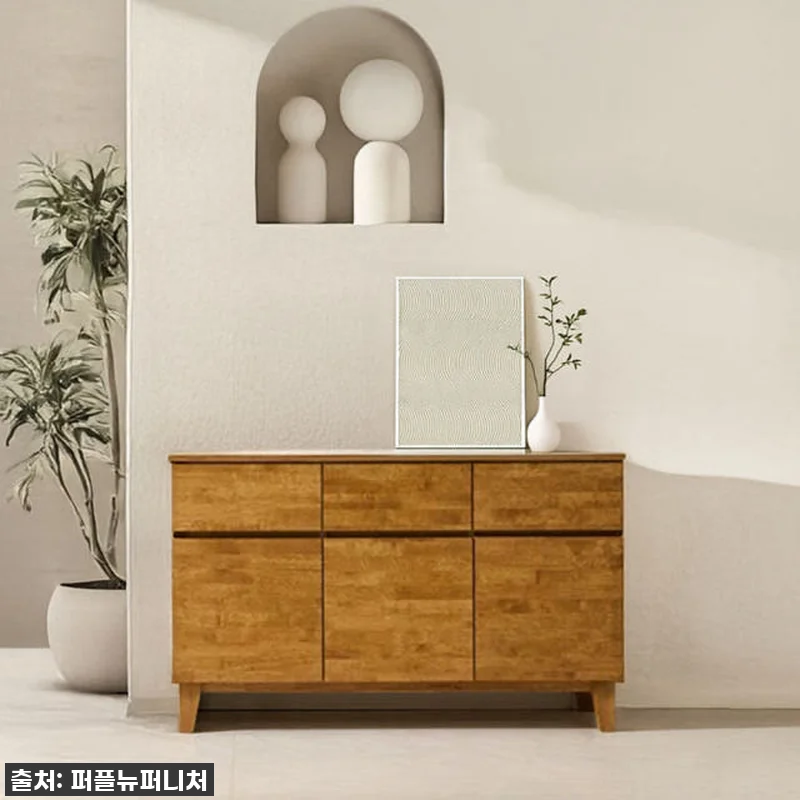 드디어 찾았다! 베르간 높은 거실장, 원목 TV다이로 거실 분위기 확 바꾼 찐후기! (feat. 품절임박 43% 대박 할인)