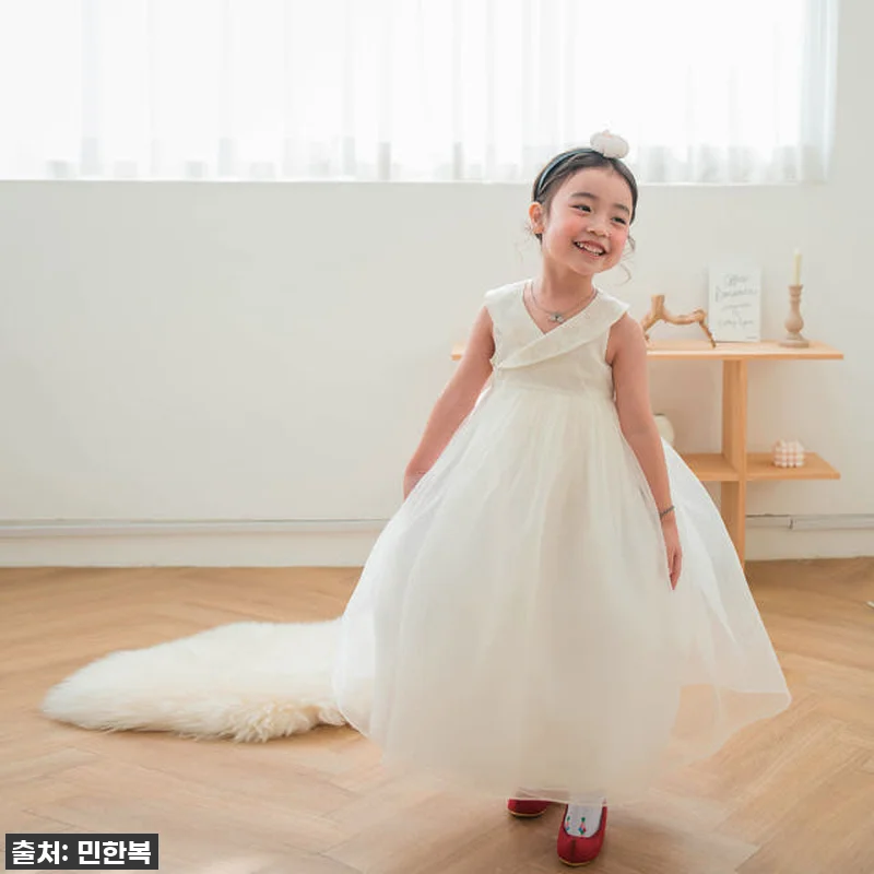 이건 무조건 쟁여야 해! 우리 아가 '민한복 하양송이' 프리미엄 한복 찐후기! 8 이건 무조건 쟁여야 해! 우리 아가 관련 이미지 3