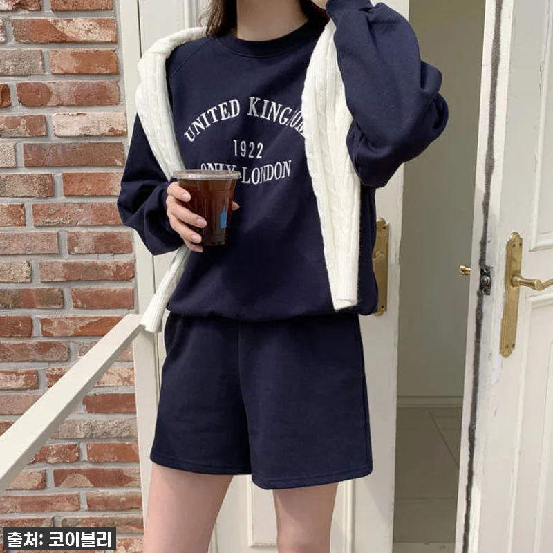 요즘 날씨 필수템! 런던 여성 트레이 관련 이미지 7