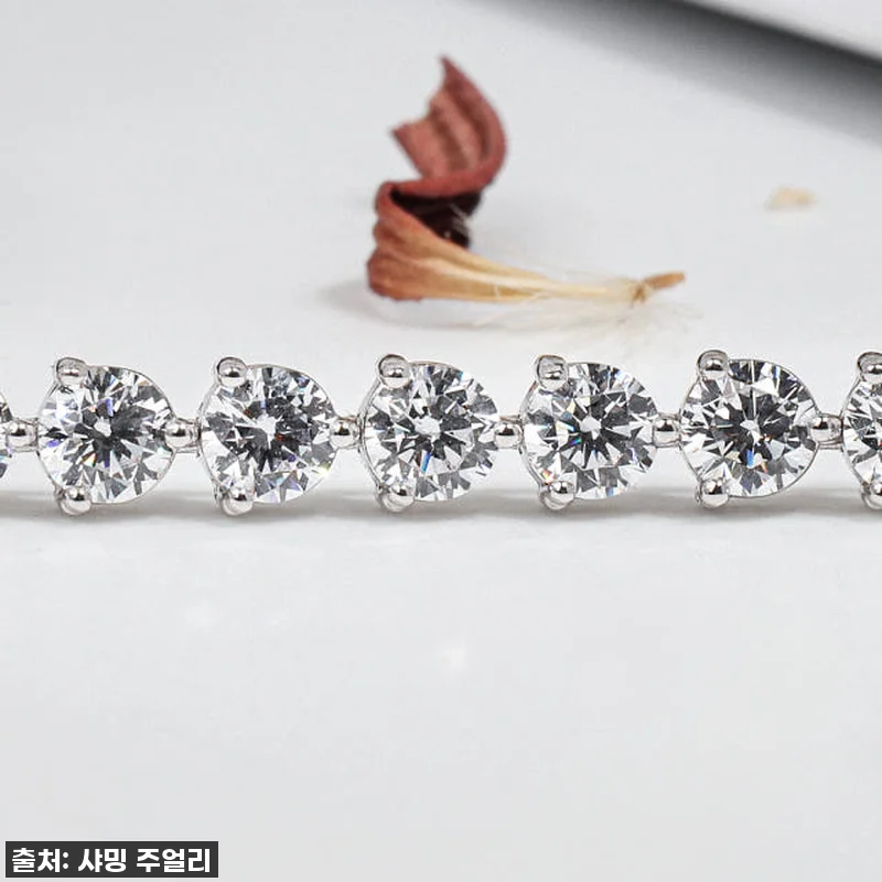 3부 다이아 테니스 팔찌, 여름날의 관련 이미지 4