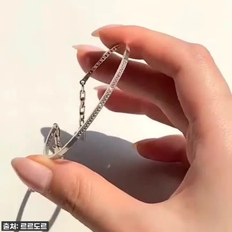 손목 위에서 빛나는 존재감, 14K 관련 이미지 10