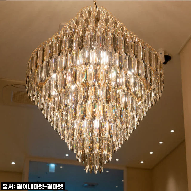 빛으로 공간을 채우는 마법, '샹들리에조명 국산 LED 대형 샹들리에 골드' 솔직 후기