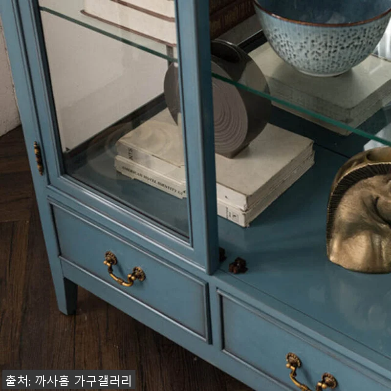 까사홈 디올 블루밍 엔틱 유리 장식장 관련 이미지 1