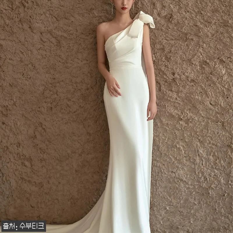 새틴 원숄더 리본 스몰웨딩 웨딩스냅촬영 셀프웨딩드레스 사용후기 7 새틴 원숄더 리본 스몰웨딩 웨딩스냅촬 관련 이미지 2