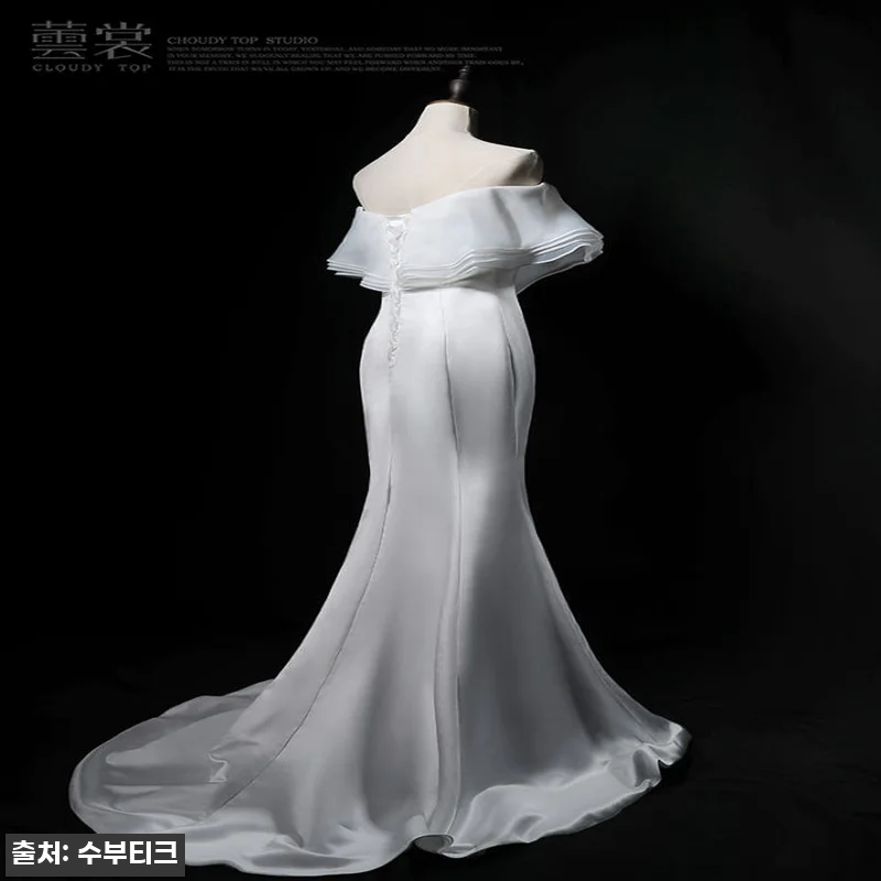 새틴 튜브탑 프릴 스몰웨딩 드레스 사 관련 이미지 4