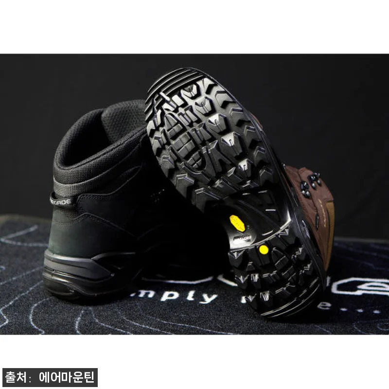 로바 등산화 레니게이드 MID GTX 관련 이미지 4