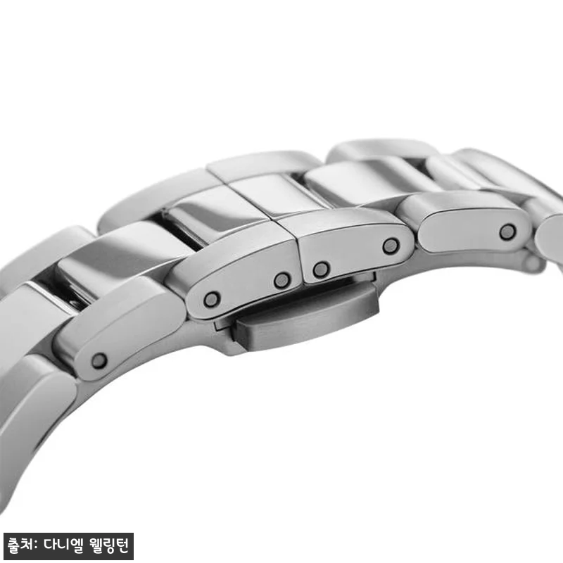 다니엘 웰링턴 ICONIC CHRON 관련 이미지 6