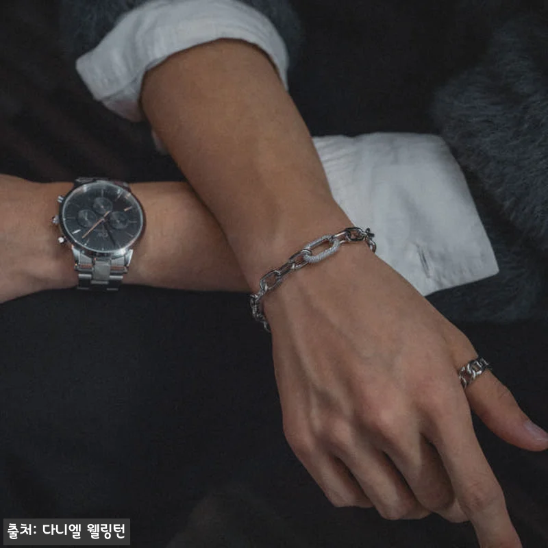 다니엘 웰링턴 ICONIC CHRON 관련 이미지 9