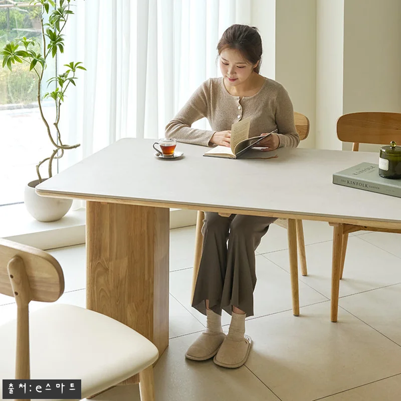 루네뜨 4인용 세라믹식탁 N2 포세린 1400식탁+원목의자2 기본 다리, 36만원대 구성 체크 14 루네뜨 4인용 세라믹식탁 N2 포세린 관련 이미지 3