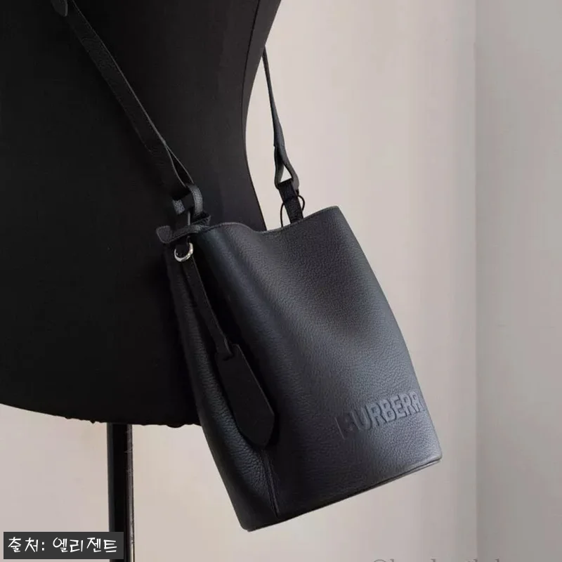 버버리 헤이마켓 스몰 론 버킷백 숄더 관련 이미지 6